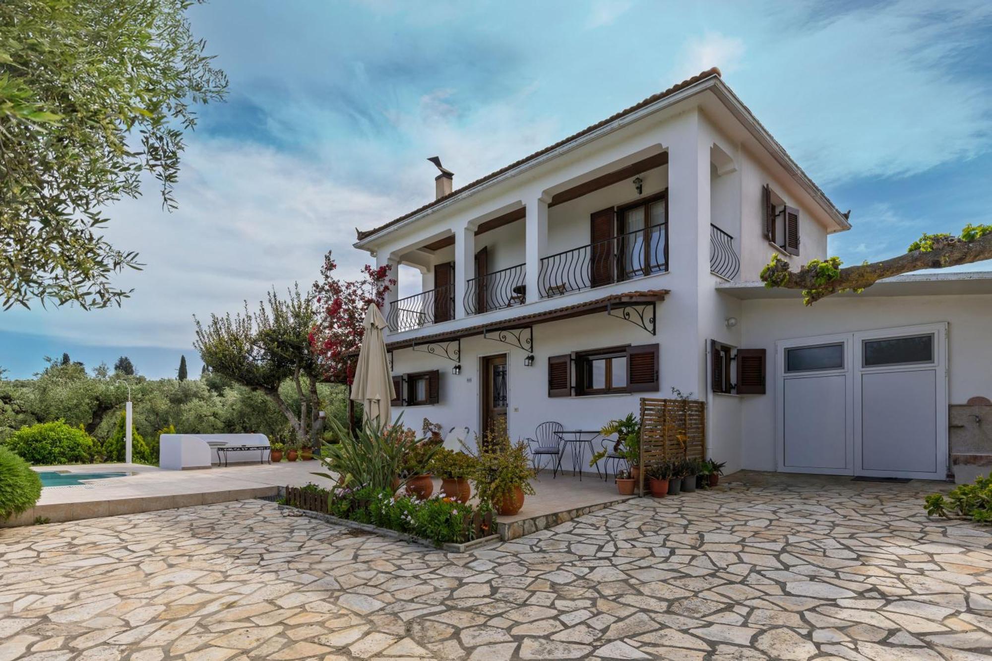 Villa Lola - 3 Bedrooms & Private Pool Lithakia  Exterior photo