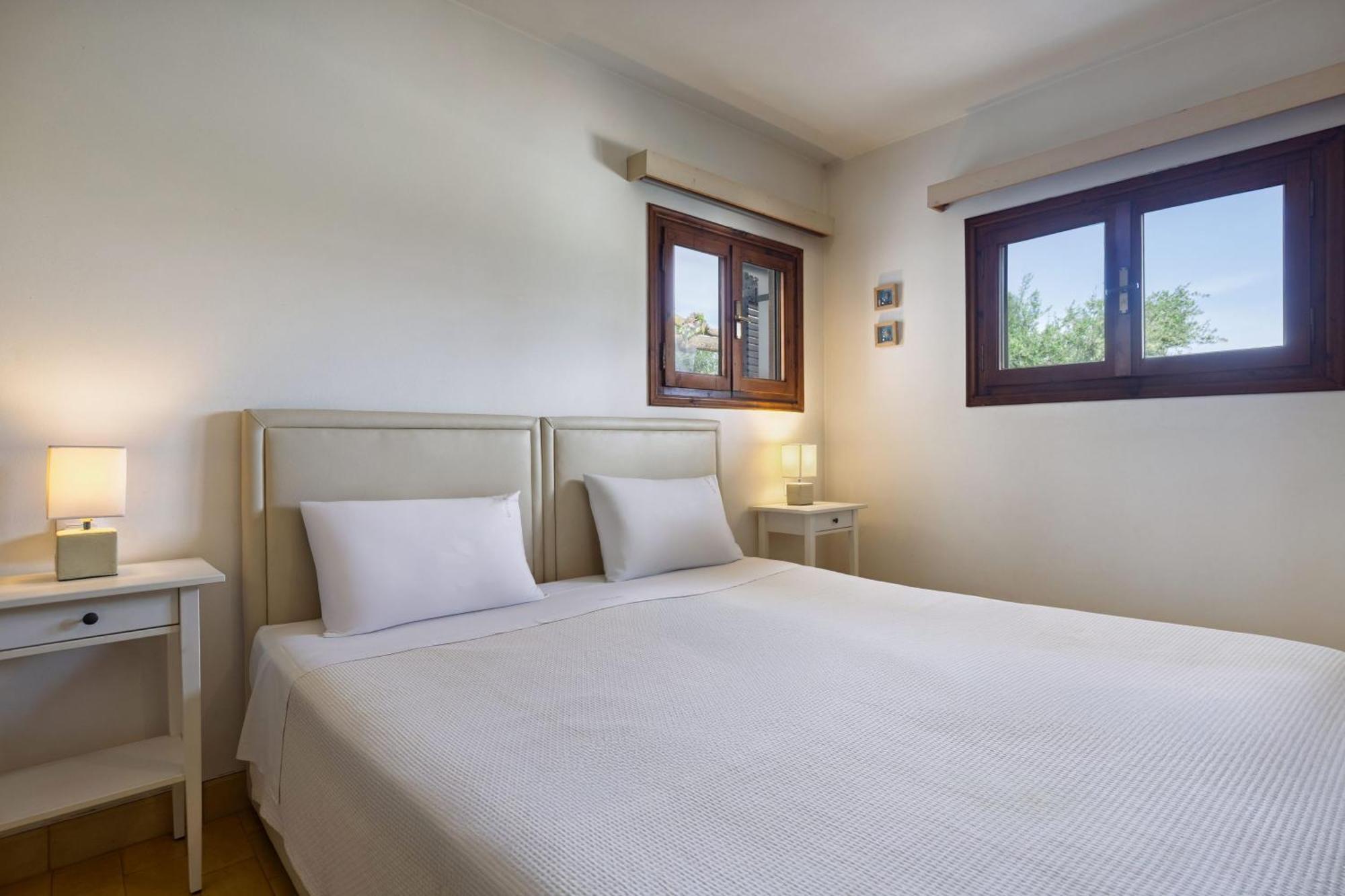 Villa Lola - 3 Bedrooms & Private Pool Lithakia  Exterior photo