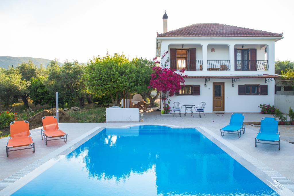 Villa Lola - 3 Bedrooms & Private Pool Lithakia  Exterior photo